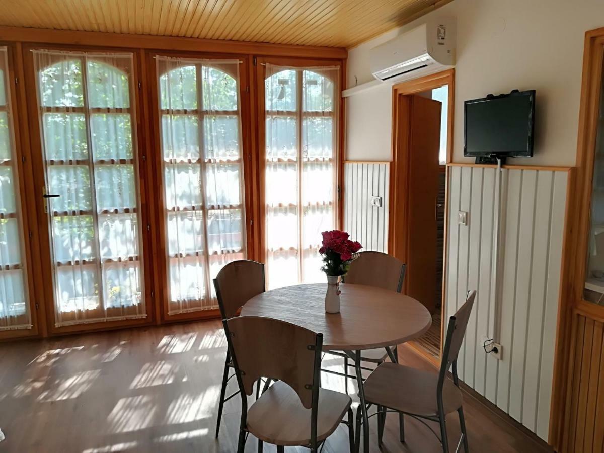 Hovirag Apartman 2 Хайдусобосло Экстерьер фото