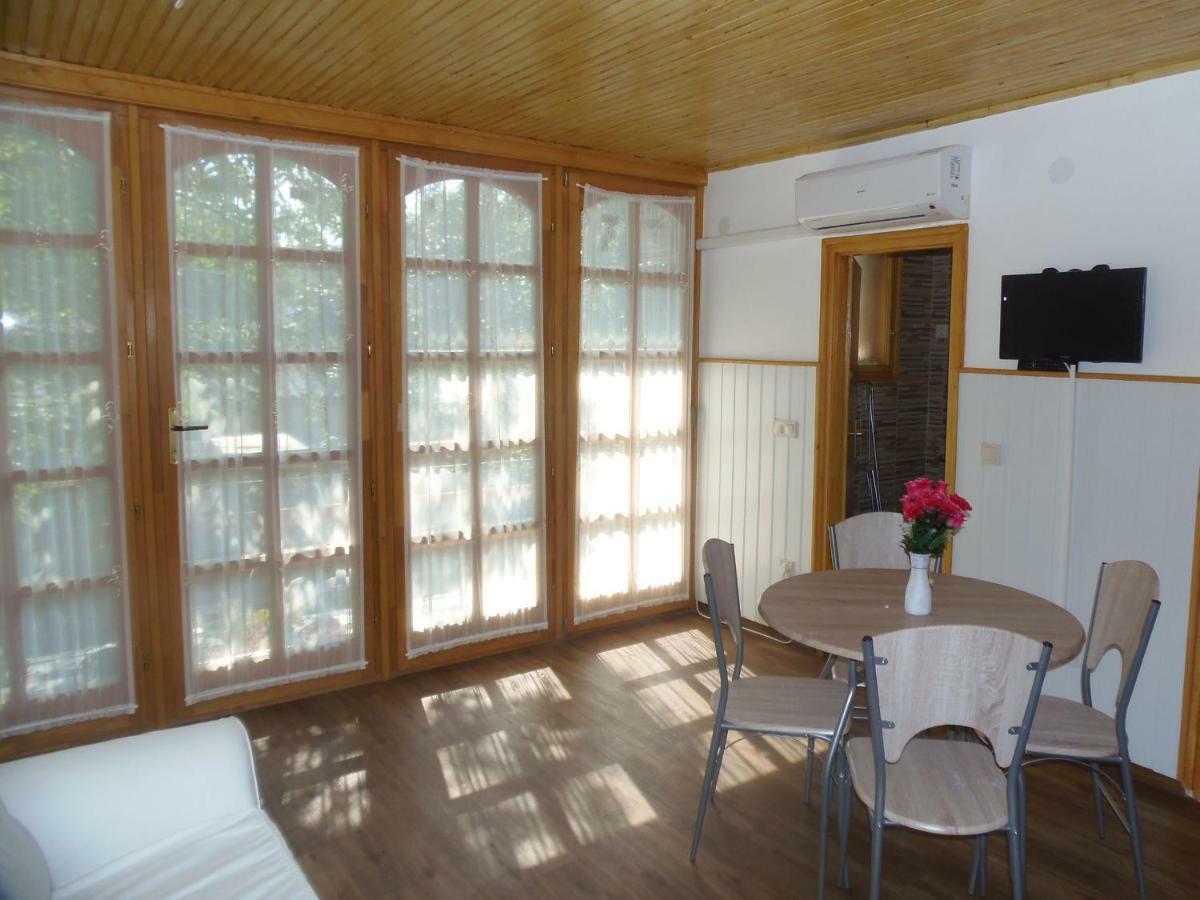 Hovirag Apartman 2 Хайдусобосло Экстерьер фото